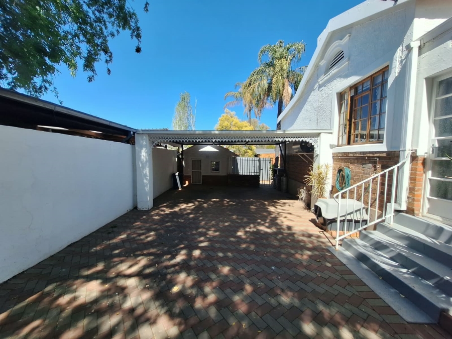 4 Bedroom Property for Sale in Memorial Road Area Northern Cape